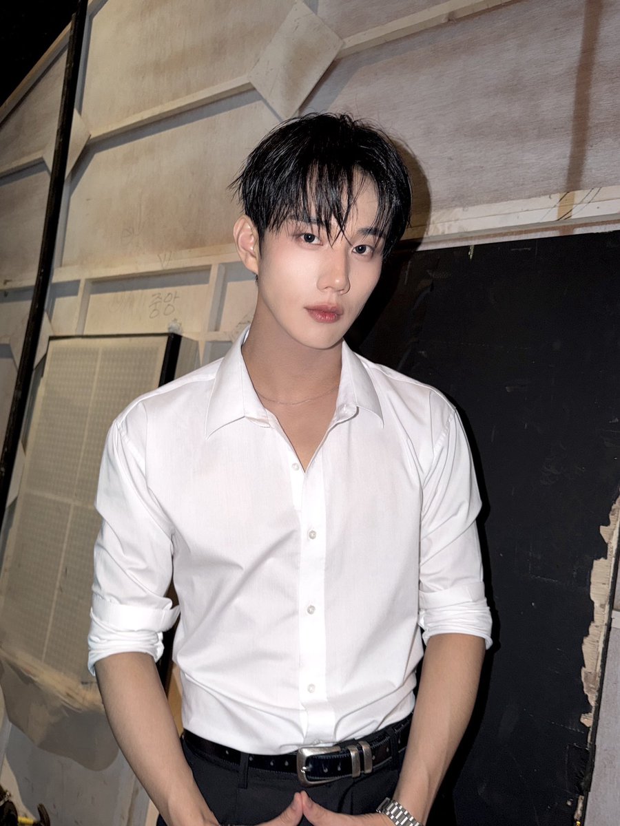 INTAKKl's tweet photo. Hearing P1ece scream Hwang Intak louder than the music was honestly a little too satisfying and it touched me. Seems I have a talent for making noise. I’ll be keeping this memory close for the next 10 years or so and I’ll probably give you plenty more reasons to scream my name. https://t.co/krzFHpA2sv