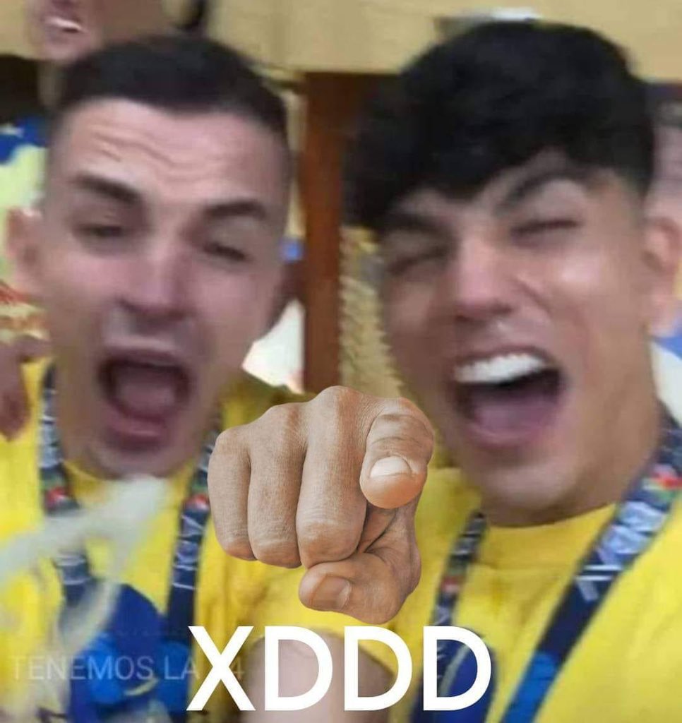 migueemx's tweet photo. @CLMerlo Nestor Araujo se fue a europa y Erik Lira no JAJAJAJAJAJA https://t.co/goorB86FeV