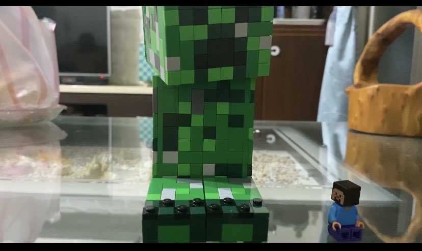 0830maker's tweet photo. Steve’s Dilemma | Low-Budget Production
@Minecraft #minecraft #life #steve #creeper
 https://t.co/HSojQ0Aoks https://t.co/qlVdJ18j0m