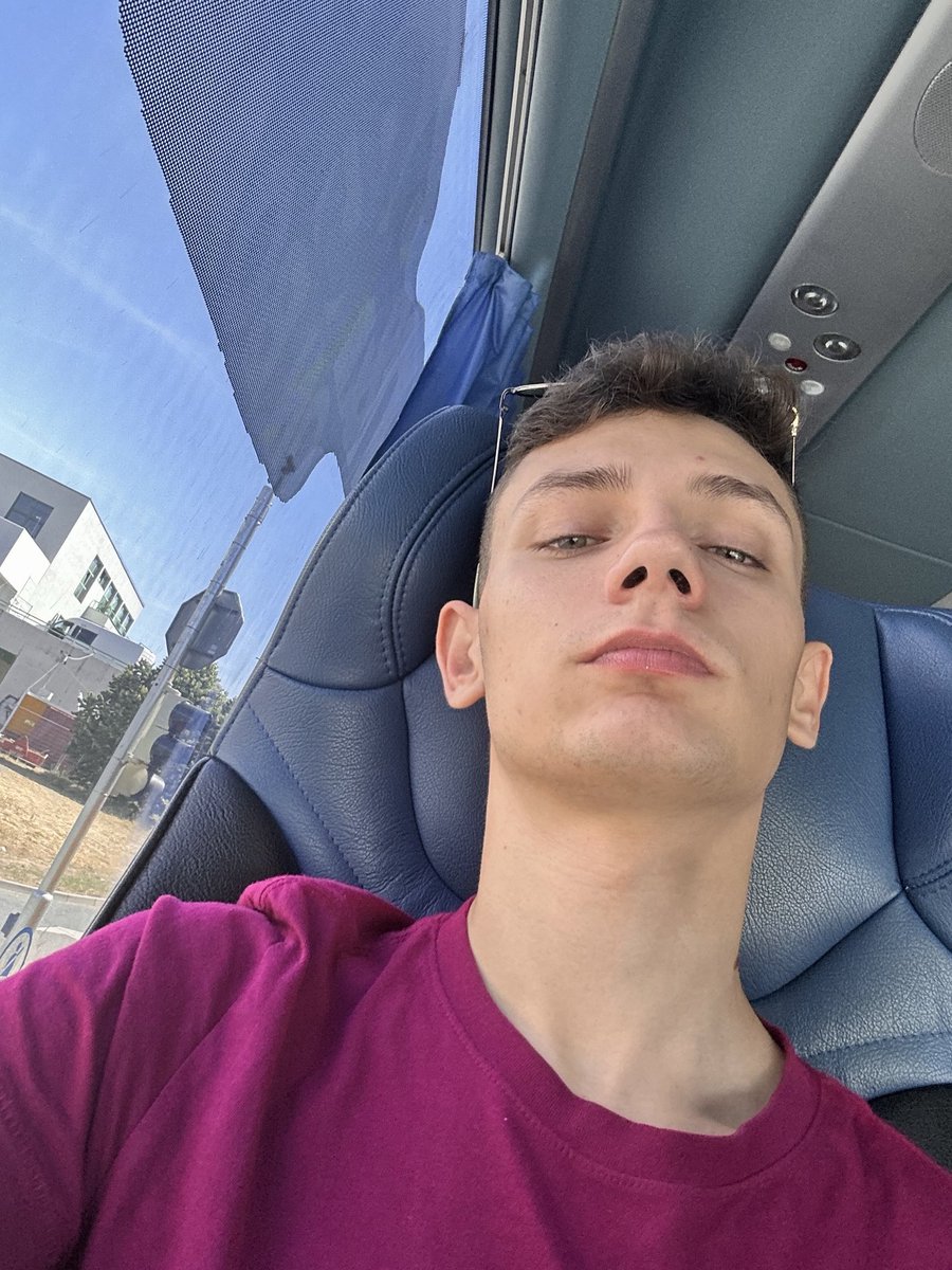 NilsLarsen_OF's tweet photo. Passenger seat energy… where are you taking me? 😏

#NilsLarsen #Twink #TravelVibes https://t.co/6LsdpOQzfk