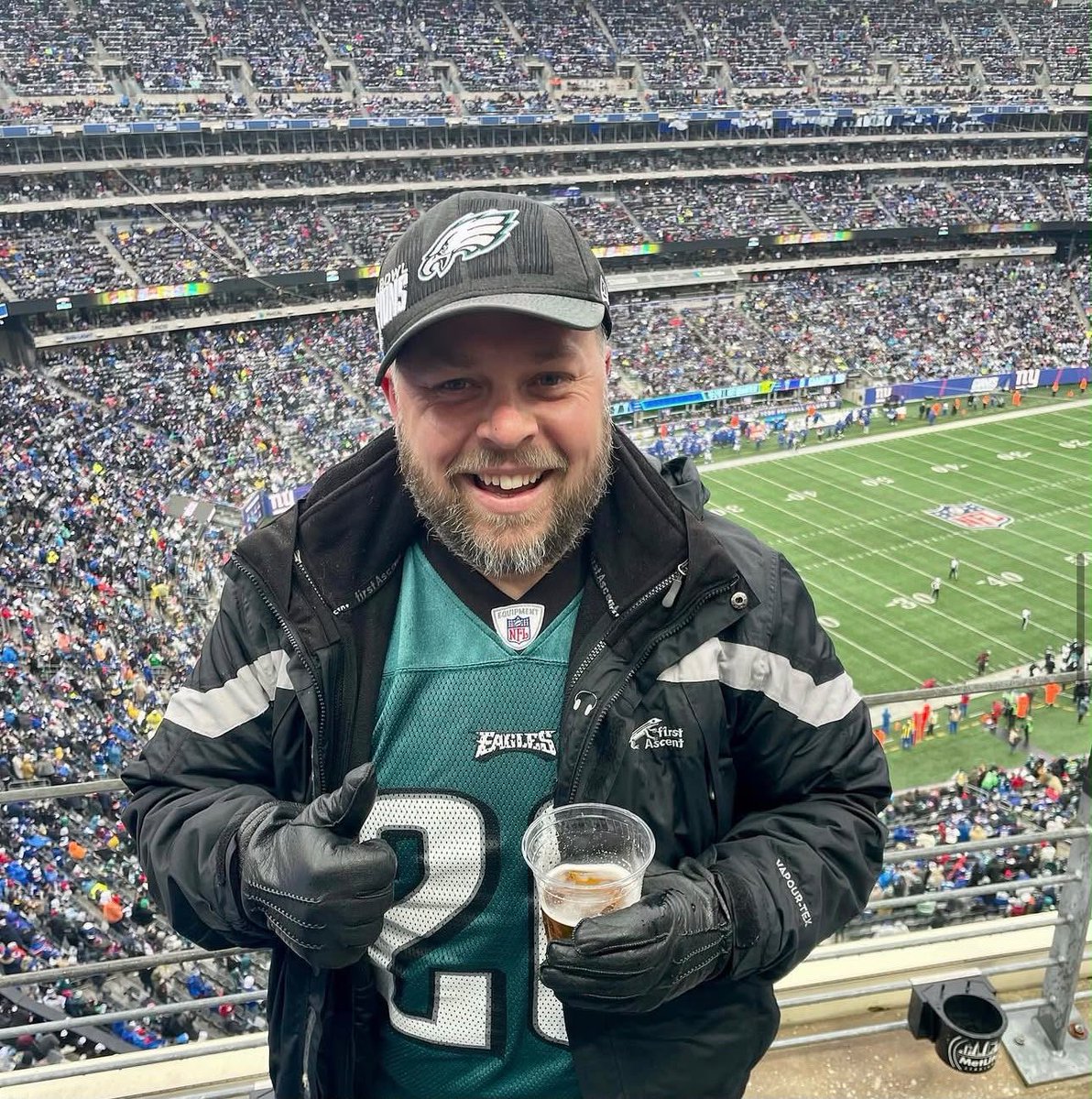 Leon_Schreib's tweet photo. Great idea, let’s make it a two-way street @USAmbRSA @NFL! 

I nominate my @Eagles as one of the teams and Cape Town to host @geordinhl 🇿🇦

Go Birds! https://t.co/zTFpOlxpnS