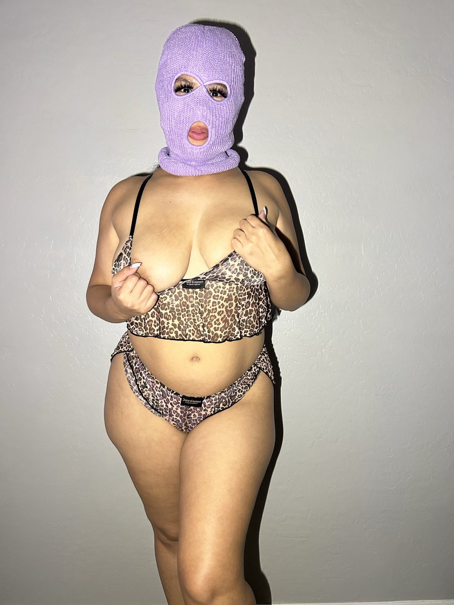 NalaStarrrr's tweet photo. DM me for any custom requests! https://t.co/p02Wh1xahs
