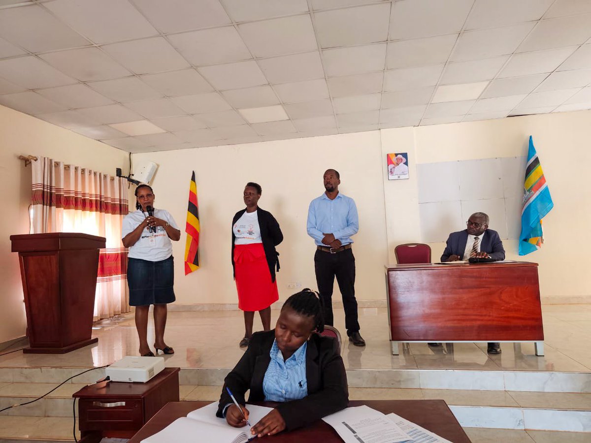lgrb_uganda's tweet photo. 📌  Kabale 

Earlier today, @lgrb_uganda partnered @MinofHealthUG 's Mental Health and Control of Substance Abuse Division  to engage the Mental Health Unit at Kabale Regional Referral Hospital on the importance of early support and intervention in preventing and addressing problem gambling (gaming addiction).

"We are currently treating a patient with a gambling problem in our unit. Clinical treatment is good. However, family support is deeply needed." Said the Psychiatric Nurse.

We believe that every conversation about Responsible Gaming can change a life and every action to support a player matters!

#PlaySafeAfrica 
#NLGRB 
#ResponsibleGamingUg