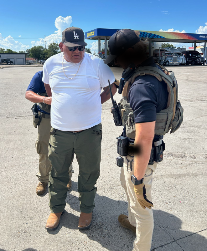 OLSTaskForce's tweet photo. Yesterday the OLS Task Force conducted a highway interdiction operation in Refugio County.  Included in the numerous arrests and detentions were 30 illegal aliens stopped for violation of Texas traffic laws. All were turned over to ICE for deportation proceedings. https://t.co/6mjjLJHEov
