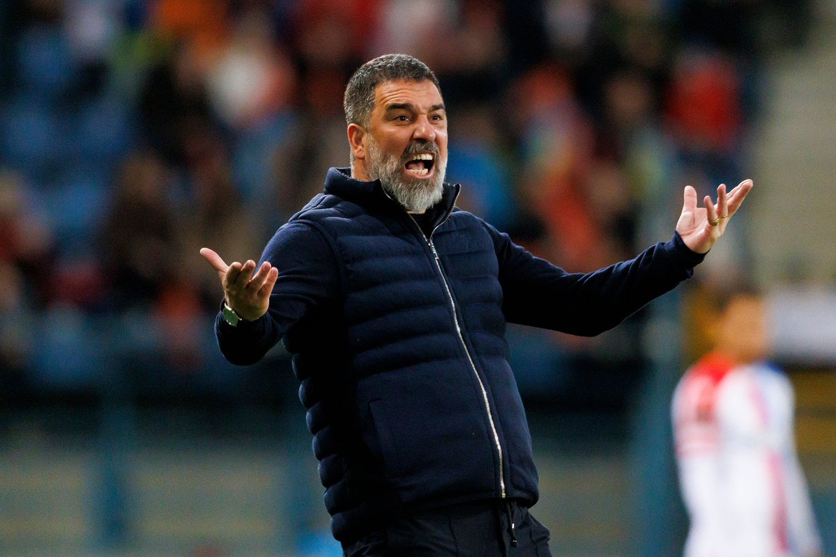 galacadde's tweet photo. Arda Turan Bimde Çalışan çocuklarla mucize yaşatıyor Helal olsun Sana Arda Hocam https://t.co/C3jKvs8m1m