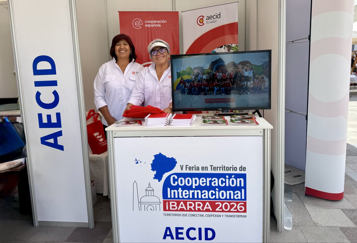 aecidecuador's tweet photo. 📍#Ibarra | Ya estamos en la V Feria de Cooperación Internacional 2026.

📸 Te compartimos imágenes de nuestro espacio de encuentro, donde articulamos alianzas entre actores locales, nacionales e internacionales.
Seguimos trabajando para que nadie se quede atrás.

#Cooperamos https://t.co/8k3lrdczHX