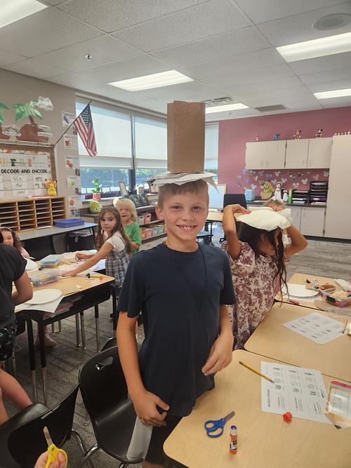 BrightElSchool's tweet photo. 🐾 Desert Island Challenge! 🏝️
Mrs. Strobl’s students put their creativity and problem-solving skills to work designing hats that could block the sun, absorb sweat, and be comfortable to wear. Great job! ☀️👏

#WatchSunmanDearborn https://t.co/pQZQGtYo6Y