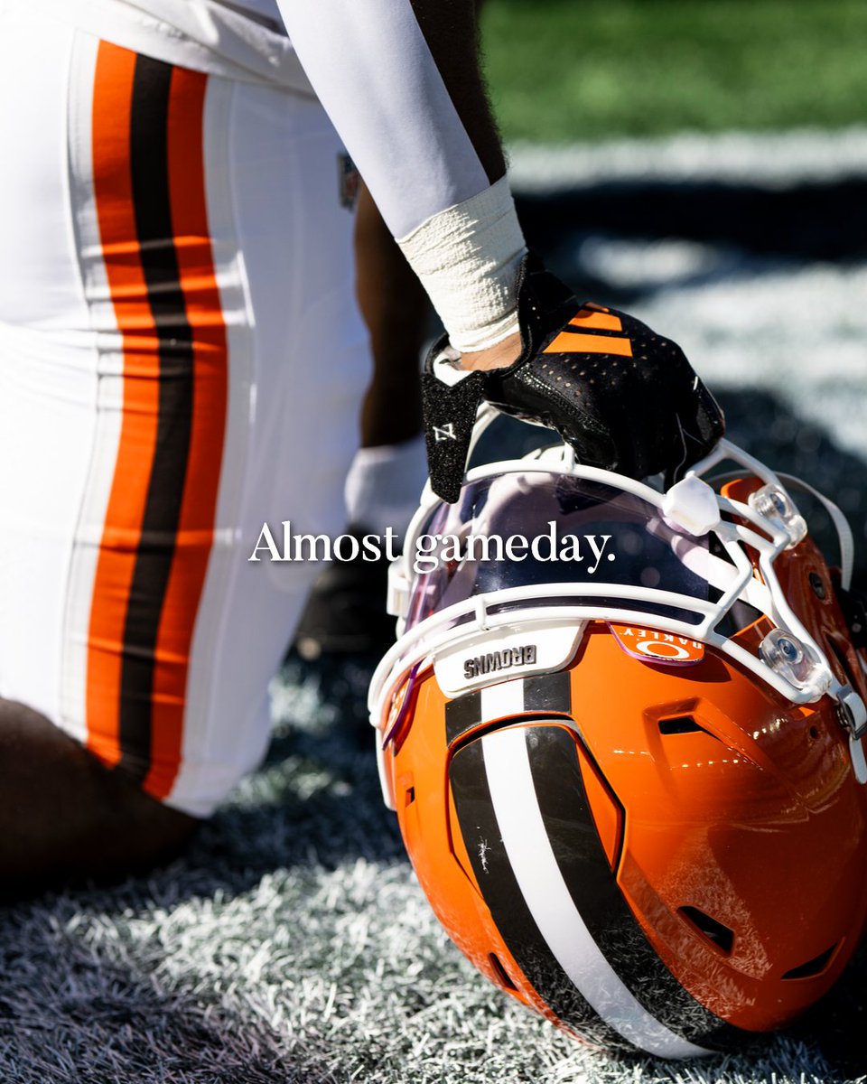 Browns's tweet photo. time is near ⏳ https://t.co/aCnix8klvN