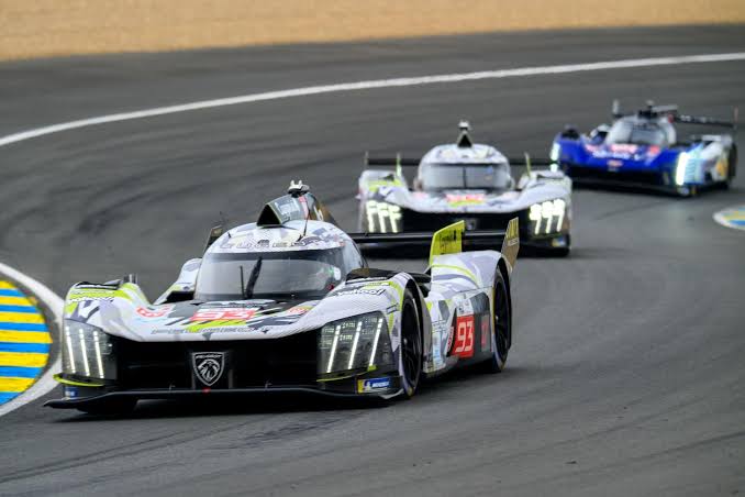 autodromohr's tweet photo. Robert Shwartzman se une a Peugeot para la campaña 2027 del WEC
 https://t.co/YpmOvvlrdq https://t.co/wk64ej67UW