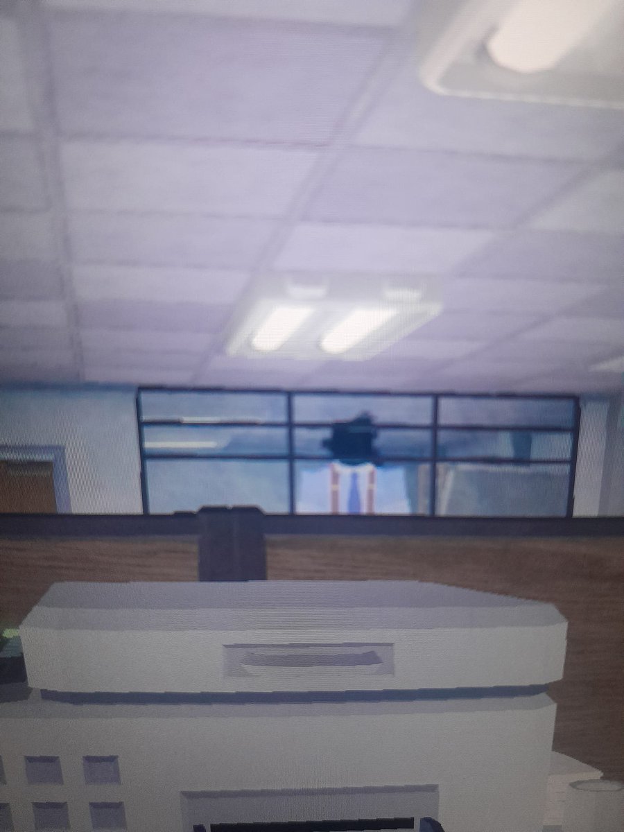Ubanoobb's tweet photo. Okay so, it's been 9000 years since my last tweet but I need to share this.

MY FRIEND'S BEING FUCKING HAUNTED BY HONCHO (Admin thing is for proof she isn't spawning him in or anything)

#Doors #Doorsroblox #roblox https://t.co/jTgzja8Wzr