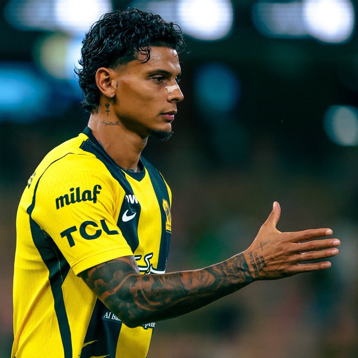 CrisxRios's tweet photo. 𝑹𝒊𝒄𝒉𝒂𝒓𝒅 𝑹𝒊𝒐𝒔 𝒗𝒔 𝑨𝒍 𝑭𝒂𝒚𝒉𝒂 📸🇨🇴
#Richardrios #Alittihad_AlFayha https://t.co/kB0kXDlQMH