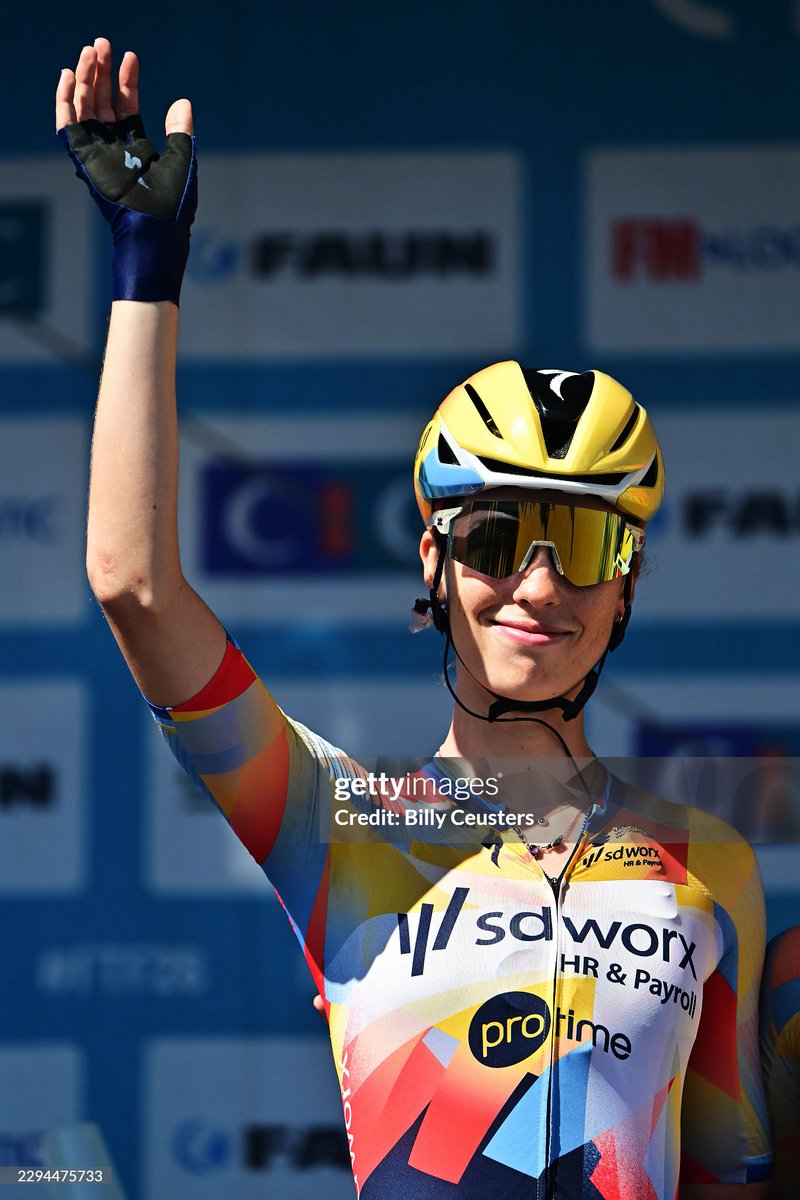 Bredeworld's tweet photo. Bittersweet day at the #FaunTourFemmes...

While Nienke took a nice 2nd place, Mischa and Mikayla sadly went down in a crash, forcing Miki to abandon 😢

Mischa was able to finish the race; hope she isn't badly hurt, especially after just being named in the Dutch Worlds squad 🤞 https://t.co/YcNx0lmJKb