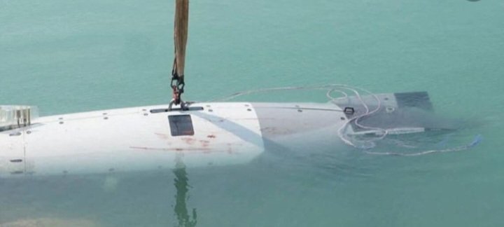 mahdi_darabii's tweet photo. America deployed advanced technology. Iran’s IRGC Navy found it and captured it.
The reported seizure of Dive-LD 2025 in the Strait of Hormuz sent a clear and powerful message about Iran’s maritime capabilities.
#StraitOfHormuz
 #Dive_LD https://t.co/8njHeQKYQU