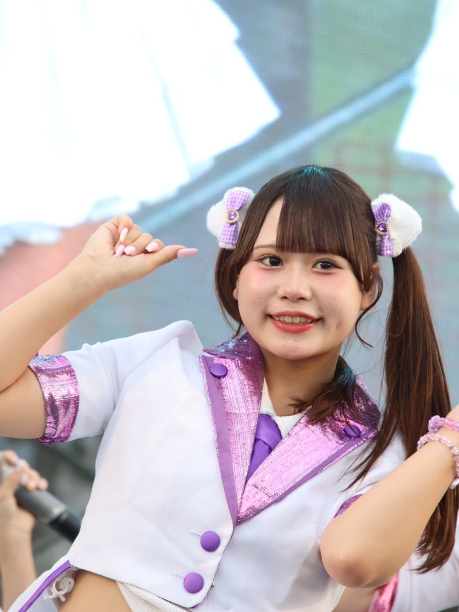 hasshii_98's tweet photo. 2026.08.08 たかす熱夏まつり
フルーティーステージ 星奈まお②
#FRUITY #フルーティー #星奈まお #ブルーベリー担当 https://t.co/6Og6MEcbiA