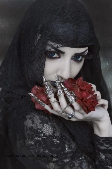 StillHopeful05's tweet photo. Gather the rose of love whilst yet is time. 

~ Edmund Spenser https://t.co/27SjyiL1f6