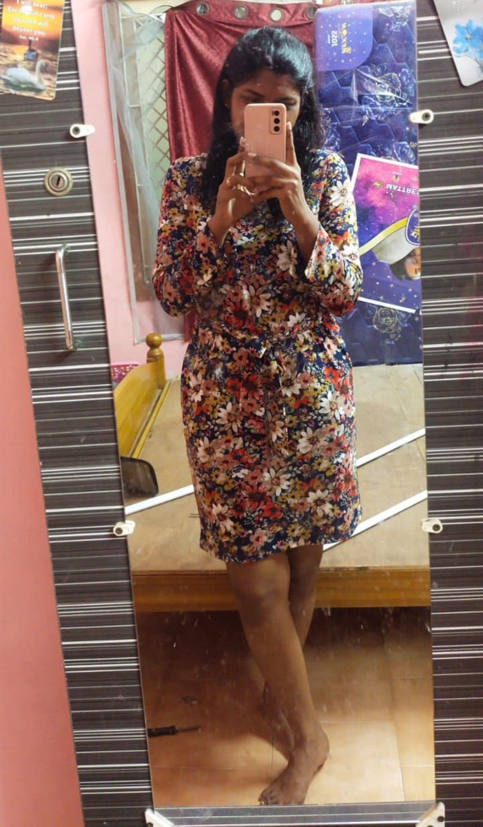 boultboy30's tweet photo. Kutty #molai ya irundhalum Gummu iruka π« π
Ava kaal la irundhu nakki π
mela vandhu ava thoda ya viruchu #punda ya lick pani taste pananum 𫦠π€€
#bustyass #sexybutt #hotstruture #boobs https://t.co/tK1p92WhB9