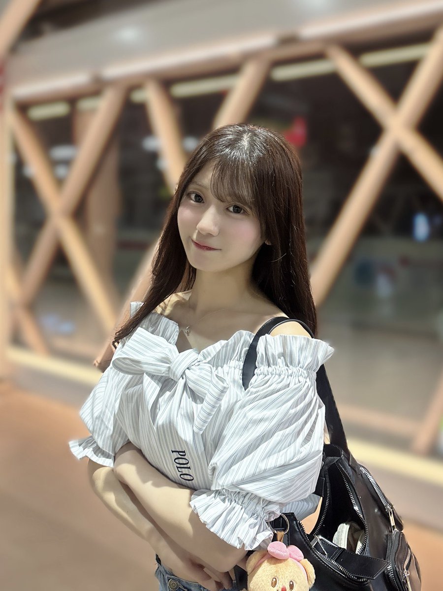 rei_minilife's tweet photo. ＝LOVEはきゃーたん
≠MEはみるてん
≒JOYは美月ちゃん

が推しです🥺よろしくお願いします🥺

#イコラブ好きな人と繋がりたい
#ノイミー好きな人と繋がりたい
#ニアジョイ好きな人と繋がりたい https://t.co/1ZS3qEkllF