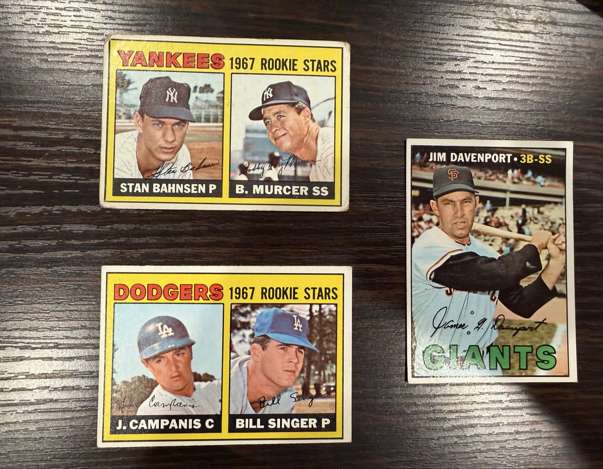 CardsStory's tweet photo. 1967 Topps 3 card lot

$7 PWE https://t.co/fsup5CBnL0