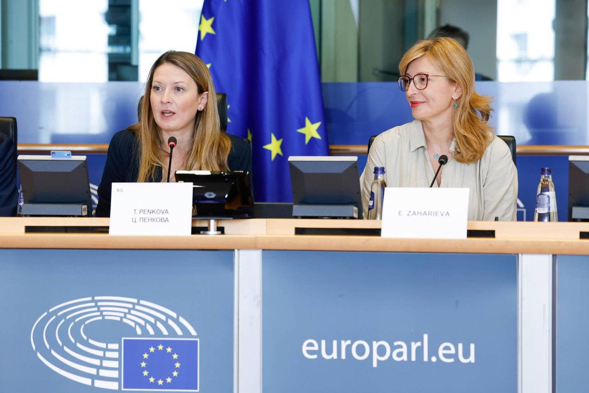 EZaharievaEU's tweet photo. Europe has the talent and ideas. We need to help them scale.
Good exchange with @EP_Industry today on the new European Innovation Act and how to turn our innovation potential into industrial leadership, anchored in Europe. https://t.co/xH7RB2GoYi