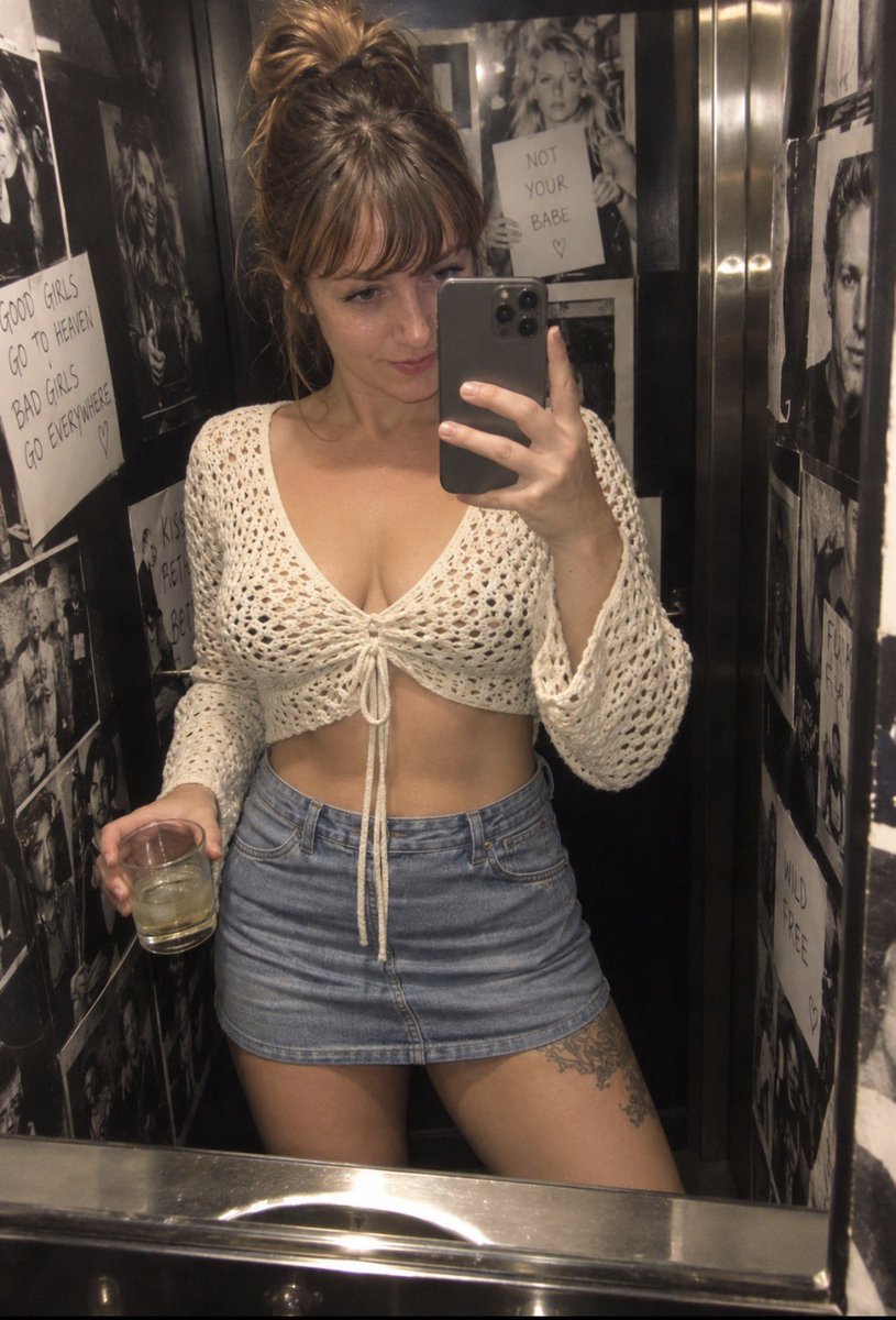 LinaRohde's tweet photo. Pretty, polite and eager to please #ddlg #submissive https://t.co/PkU6FrXcpu