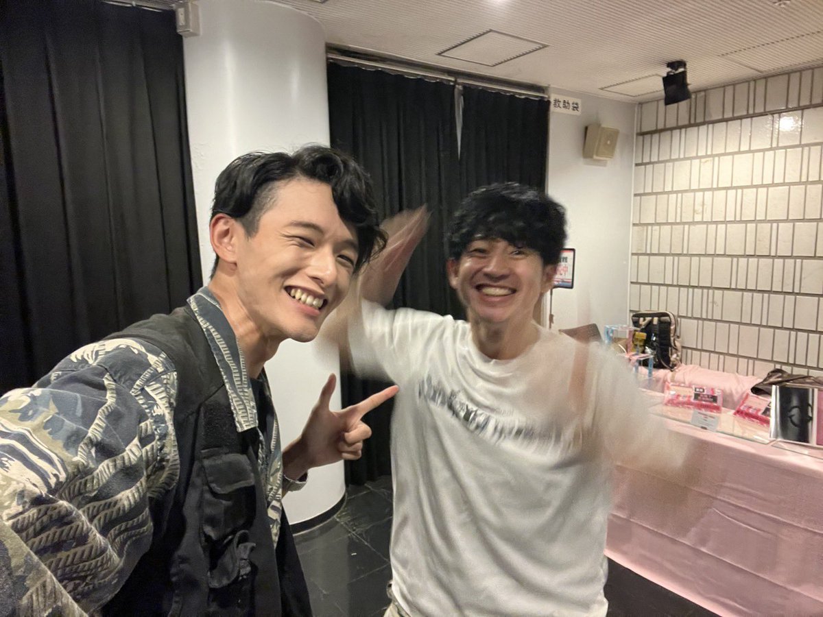tetsuya_1215's tweet photo. いつかのお写真。

校外で会うとなんか嬉しいよね😌 https://t.co/g2u1xKuB3F