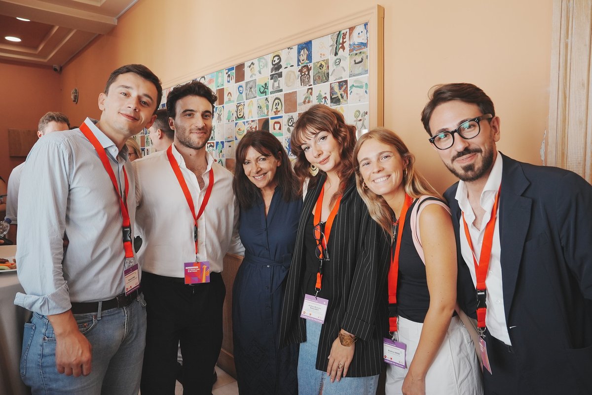PES_CoR's tweet photo. No panels. No podiums. Ten minutes at a table to ask what worked, what failed and what they’d do differently. @Anne_Hidalgo, @KlisovicJosko, @SmetPascal, @FauzayaTalhaoui &amp; @NadiaPellefigue share campaign lessons with our young elected politicians. https://t.co/Afj3BnguVh