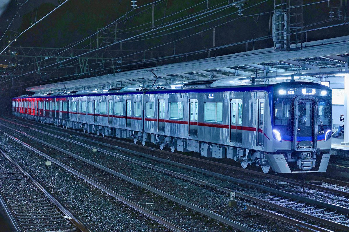 60020Butler's tweet photo. 2026.9.10
京成3200形 3232編成+3220編成
J-TREC横浜出場回送

3200形6両が自走でJ-TREC横浜事業所を
出場しました！！
京急線を走っていく姿、
めちゃくちゃカッコいいですね！
新しい編成の登場はいつもワクワクします✨ https://t.co/IKe5zbj2hN