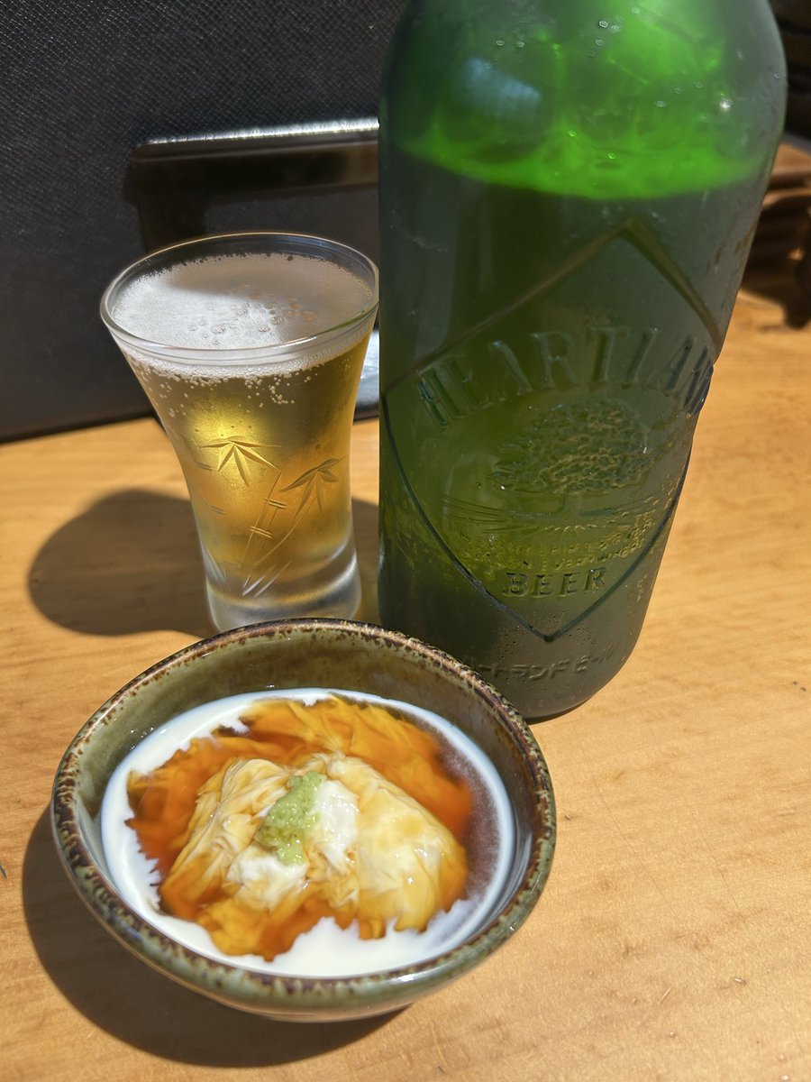 spitzPtoY's tweet photo. 本日、離婚伝説武道館でした🧅
わたくし、スタンドでしたが
粋なはからい
本当にありがとうございました🙇‍♀️

お通しの湯葉美味しい🤤 https://t.co/NLiRGvED83