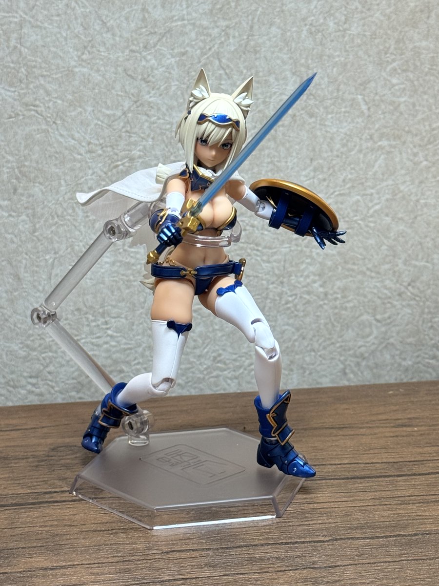 archive_fig64's tweet photo. こんばんは！今日は以前予約した蝸之殻の「勇者ウルフ」が届きました。蝸之殻の可動の凄いこと！色々遊んでから飾ろうと思います😊
＃蝸之殻
＃スネイルシェル https://t.co/qokFO4zfbD