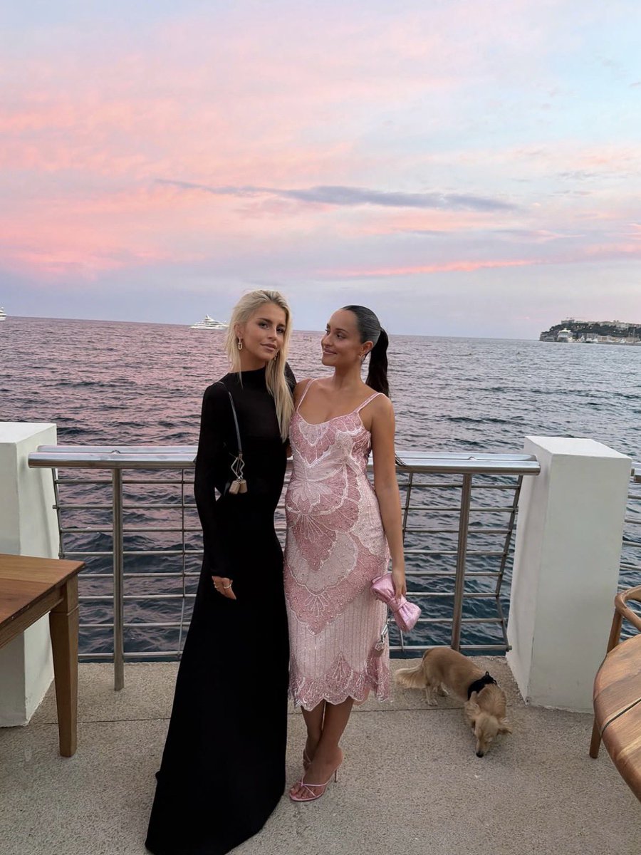MleuxGarden's tweet photo. Alexandra last night!! 🎀🌸 https://t.co/5Z4jtSyQMg