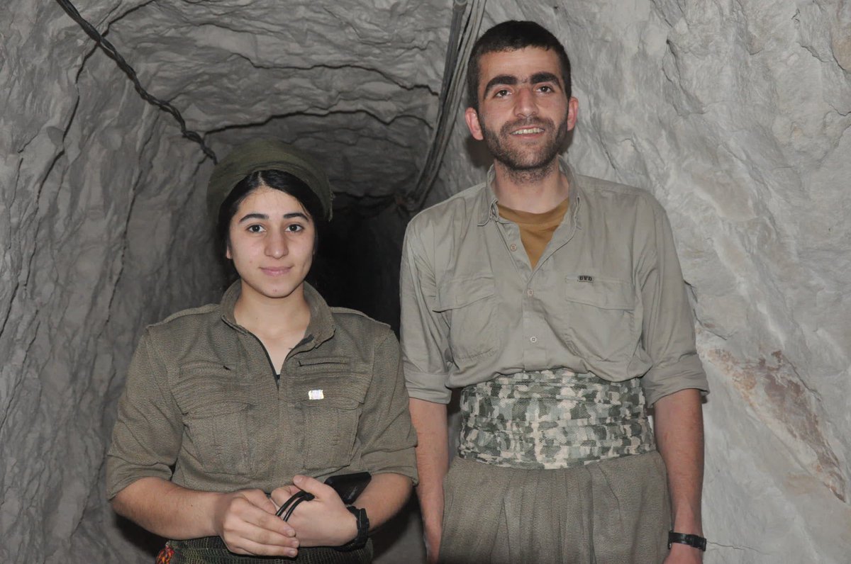 erewan___'s tweet photo. Şehîd Gelhat Babikî - Rênas Armağan

Şirnex https://t.co/DAM0pNPlEg