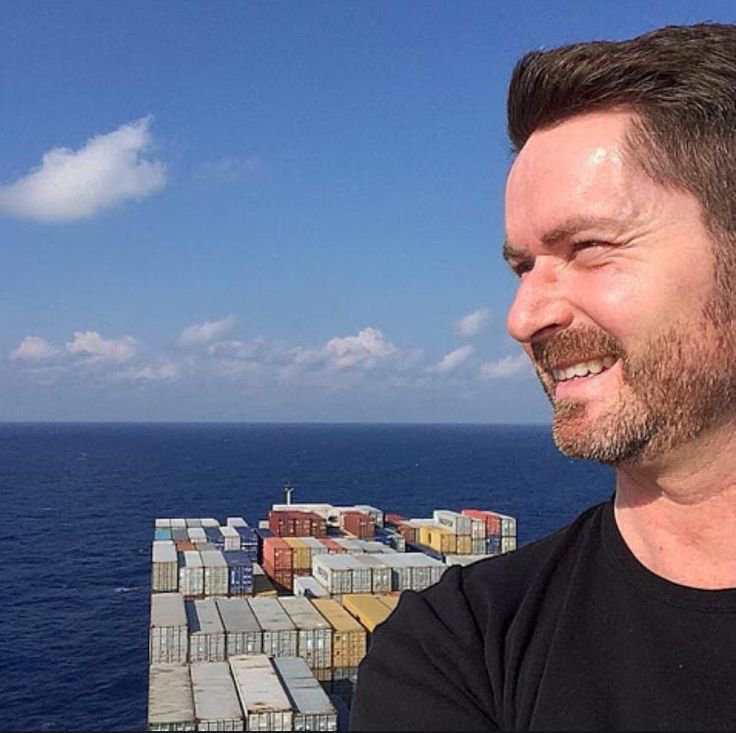 thomasmadsen021's tweet photo. Life at sea teaches you something beautiful you appreciate the people waiting for you even more.  What keeps you going when life gets tough?

#shipping https://t.co/c11j6qMZoT