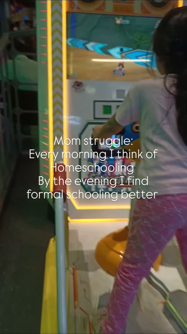 WillyM_13's tweet photo. Homeschooling because I’m out of routine, but by the end of the day, I realize how hard it is to handle kids all day... https://t.co/kre1NooEjO
