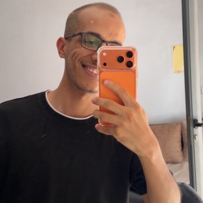 drabudiab's tweet photo. #NewProfilePic https://t.co/YBY2nq2J2i