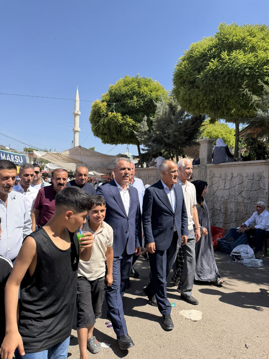 AkpartiGercus's tweet photo. 📍SEYİT BİLAL TÜRBESİ’NE ZİYARET

İl Başkanımız Sayın Hüseyin Şansi, Belediye Başkanımız Sayın Gündüz Günaydın ve İlçe Yönetim Kurulu üyelerimizle birlikte, manevi değerlerimizin önemli simgelerinden Seyit Bilal Türbesi’ni ziyaret ettik.

Ak Parti İlçe Başkanlığı https://t.co/JsU4X6hVrx