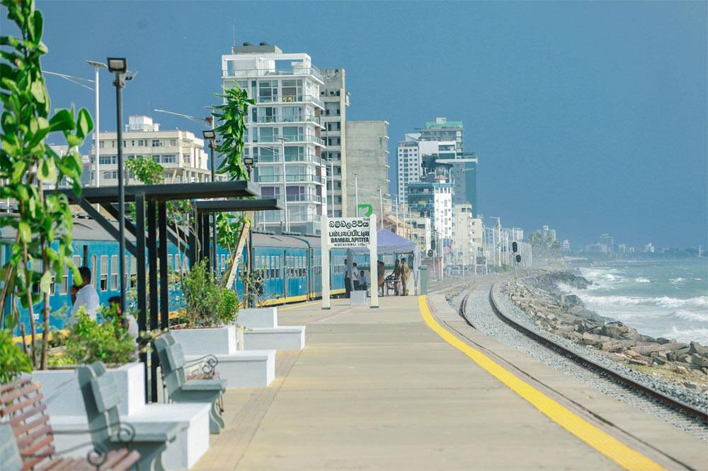 Jamz5251's tweet photo. State of the art Bambalapitiya Railway Station now open to the public!

The upgraded and modern Bambalapitiya Railway station was opened today under the government’s Clean Sri Lanka ‘Dream Destination’ program aiming to modernize Sri Lanka’s railway infrastructure. 

The railway station was opened by PM Harini Amarasuriya and Deputy Minister of Urban Development Eranga  Gunasekara and the President of the Dawoodi Bohra Community in Sri Lanka Ibrahim Bhaisaheb Zaini. 

The upgrade of the Railway Station received financial support of upto Rs.60 million from the Dawoodi Bohra Community and it was constructed under the guidance of the Ministry of Transport, Highways and Urban Development, with direct supervision from the Sri Lanka Railways Department