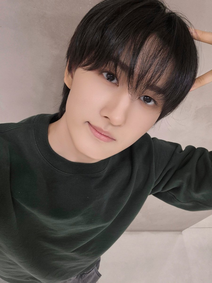 foraxmxp's tweet photo. 260910 에이엠피 플챗 포스트 #주환 

1주년 함께해 주셔서 진심으로 감사드립니다!! 
항상 사랑해요 디엑스😙 
앞으로도 함께 좋은 추억 만들어가용~ https://t.co/vqdKUkEQc6