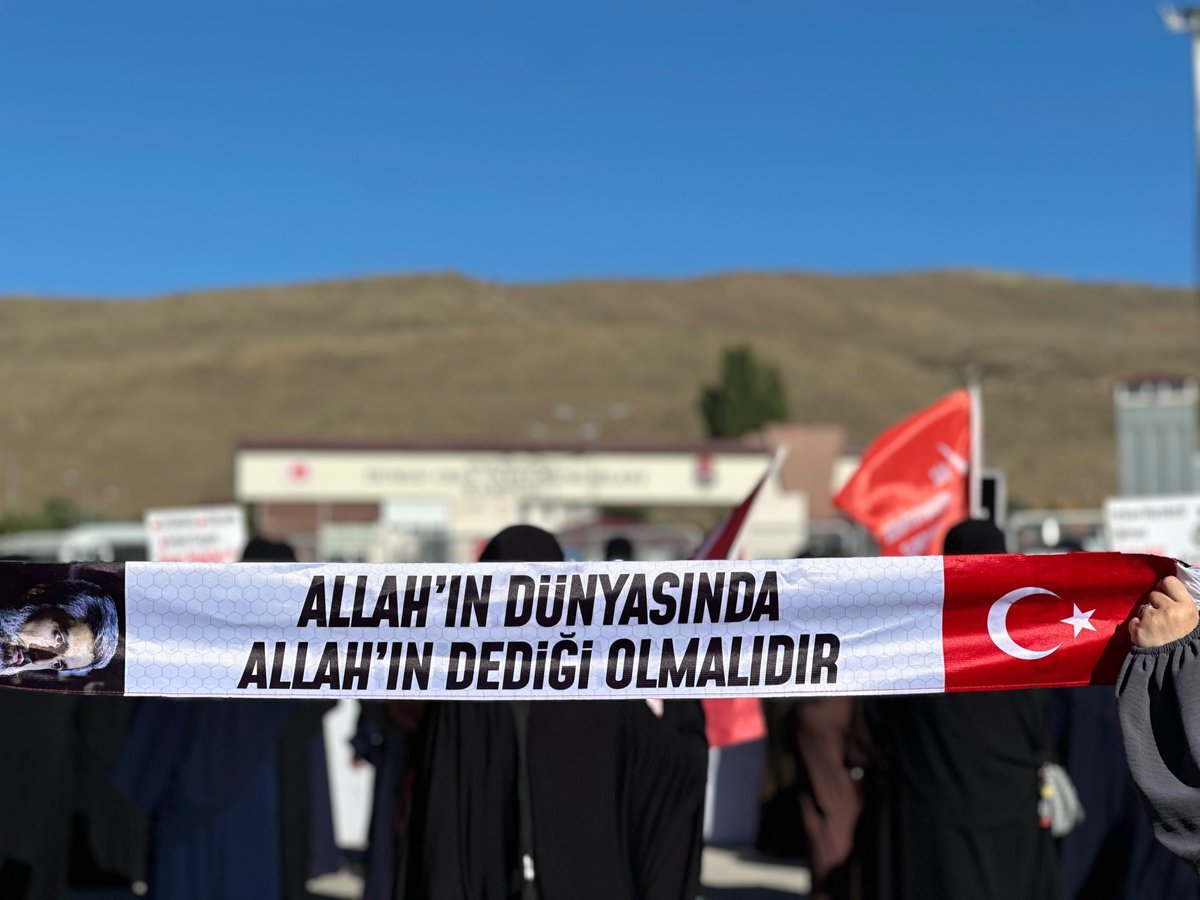 cennettemiyi's tweet photo. FurkanGönüllülerine Sürgün
SistematikZulüm DevamEdiyor https://t.co/PcAhHtNpdo