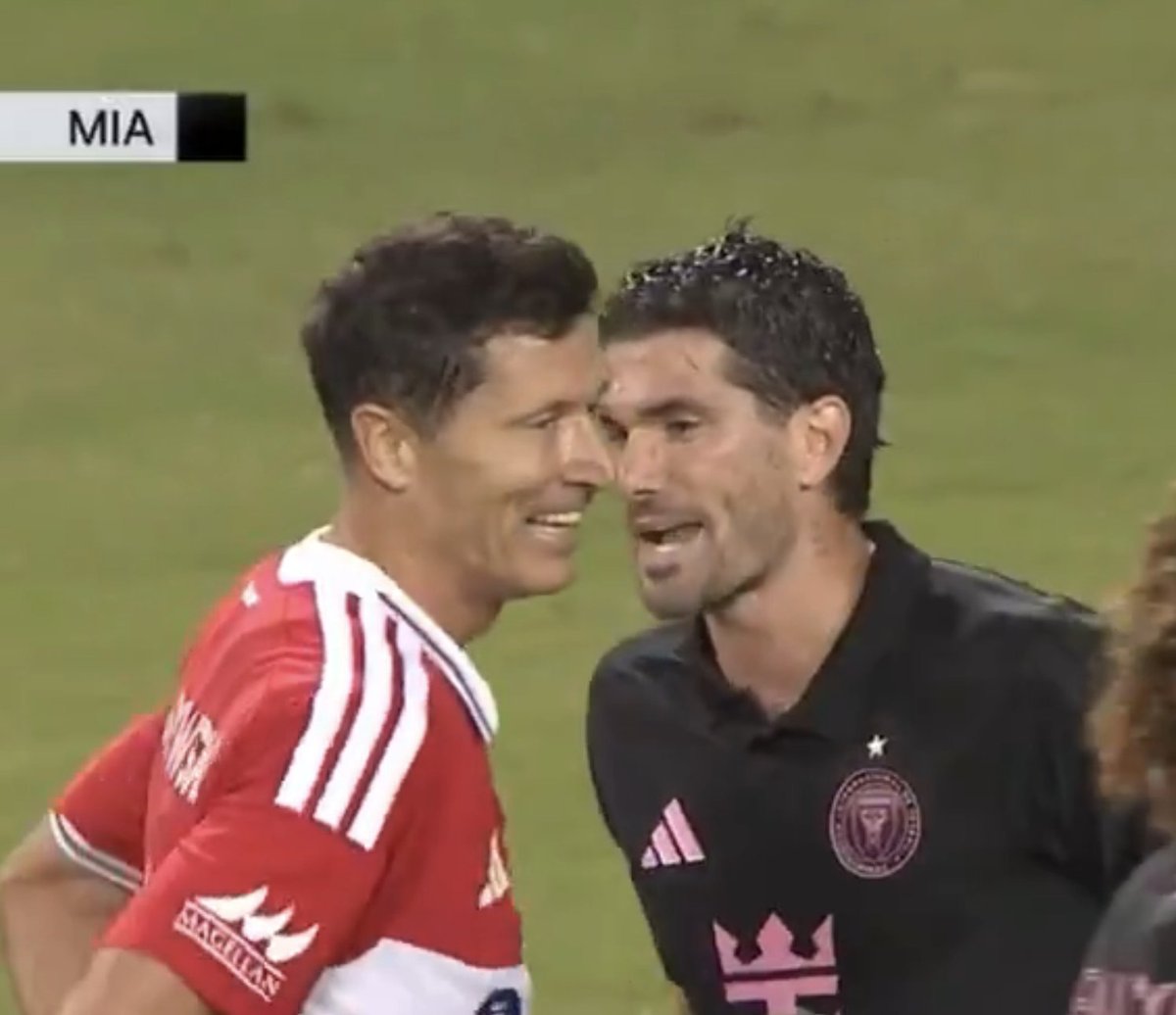 FullTimeX_'s tweet photo. 🚨🗣️ Pepe Blast Rodrigo De Paul for Confronting Robert Lewandowski:

"He was just lucky he didn't play in our era, I would have received a red card with some match ban but, he would have spend the next six months in the hospital"

"Lewandowski is respected by all, recognize by all and has won more trophies (33) than De Paul (5)"

"When people mention Lewandowski, he will be remembered as a lethal top striker but when people mention De Paul, he will always be known as Messi's Bodyguard"