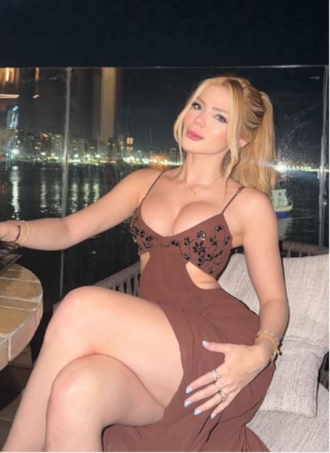 l2b7t's tweet photo. Nah I’m lost now… you can save her pics and expose her however you want. I’m just a pathetic beta cuck. She was built for BBC 😢 https://t.co/eoTsjOcRw7