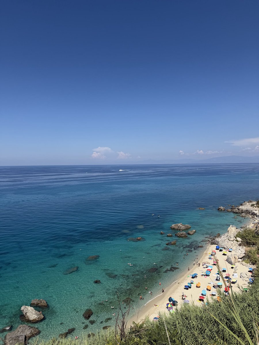 mozzarellamob's tweet photo. Been in Tropea the last few days and I’ve come to realize once AI takes over everything, we’ll just end up living like Europeans. 

Eat, drink, and good conversations. 

We will find meaning in helping the community. https://t.co/I2uaVgTVZk
