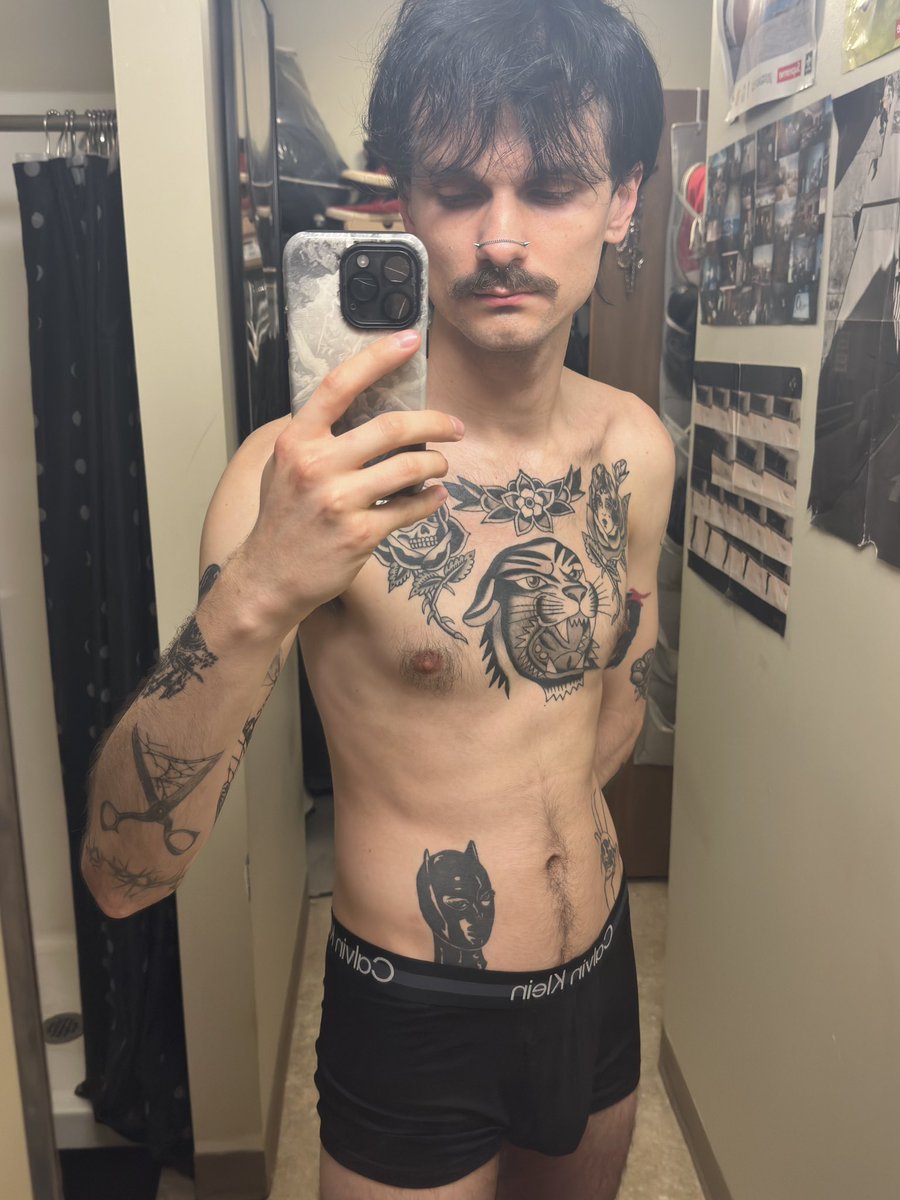xleftwinghadesx's tweet photo. Re-dyed my hair, shaved, and wore my nice boxers just for her to ghost me, oh well
#nsfw #nsfwtwt #nsfwtwtًً #nsfwtwtًًً #nsfwtwtًًًٌٌٍِّ #onlyfans #onlygay #onlyfansx #goth #alt #gayashell #bulge https://t.co/ba9kS2eZA5