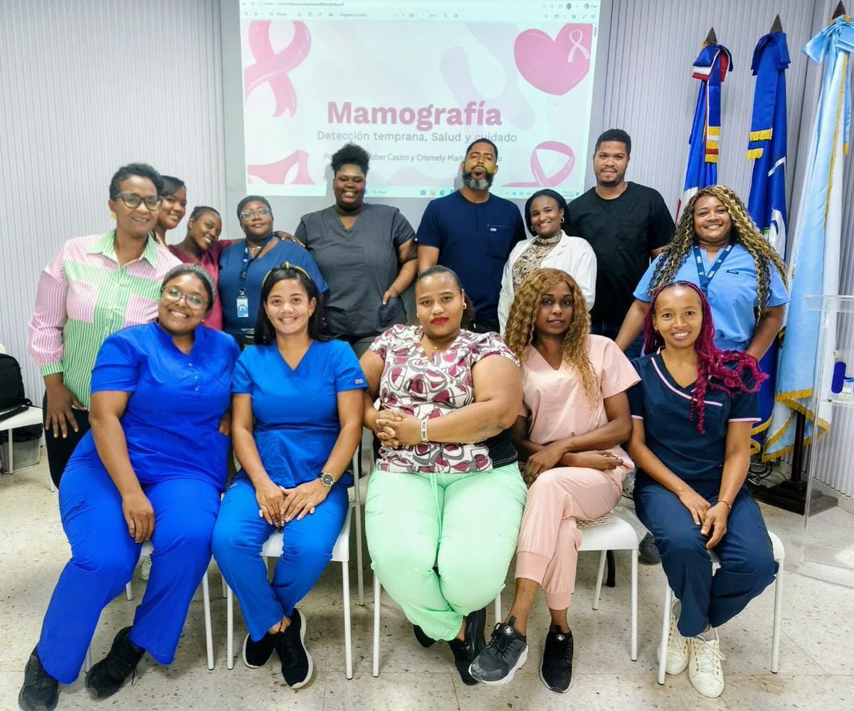 Hospitalmbc1's tweet photo. 💙🏥 Celebramos con alegría la culminación de la segunda cohorte de pasantes técnicos en Rayos X.

Destacamos este importante logro, que contribuye al fortalecimiento de las competencias y a la formación continua de nuestros futuros profesionales.

#HospitalMunicipalBocaChica https://t.co/68XYoULOTH