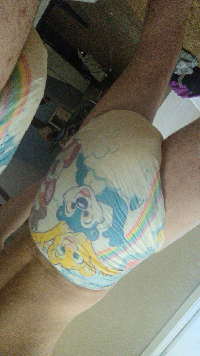 CrinkleB0y's tweet photo. Nothing to see here… definitely don’t need to be checked #abdlboy #abdl https://t.co/93M4pXsW8B
