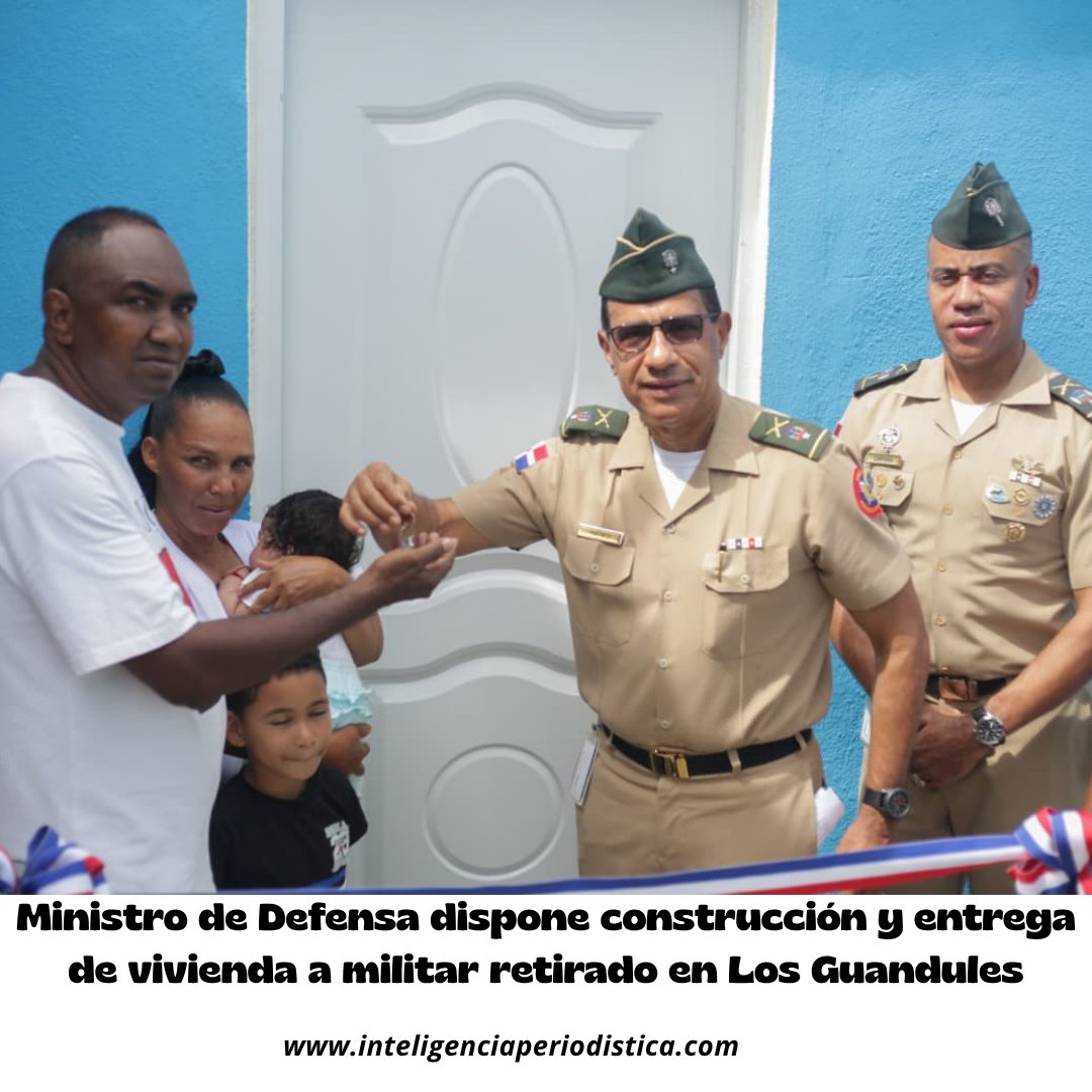 periodisticard's tweet photo. 🏠 Un hogar digno para quien sirvió a la patria.

El Ministerio de Defensa entregó una vivienda totalmente equipada al segundo teniente retirado Facundo Batista Chalas, ERD., y a su esposa, en Los Guandules, Villa Duarte.
DETALLES AMPLIADOS/https://t.co/DTnJsU2qGE https://t.co/ep6SChAEwV