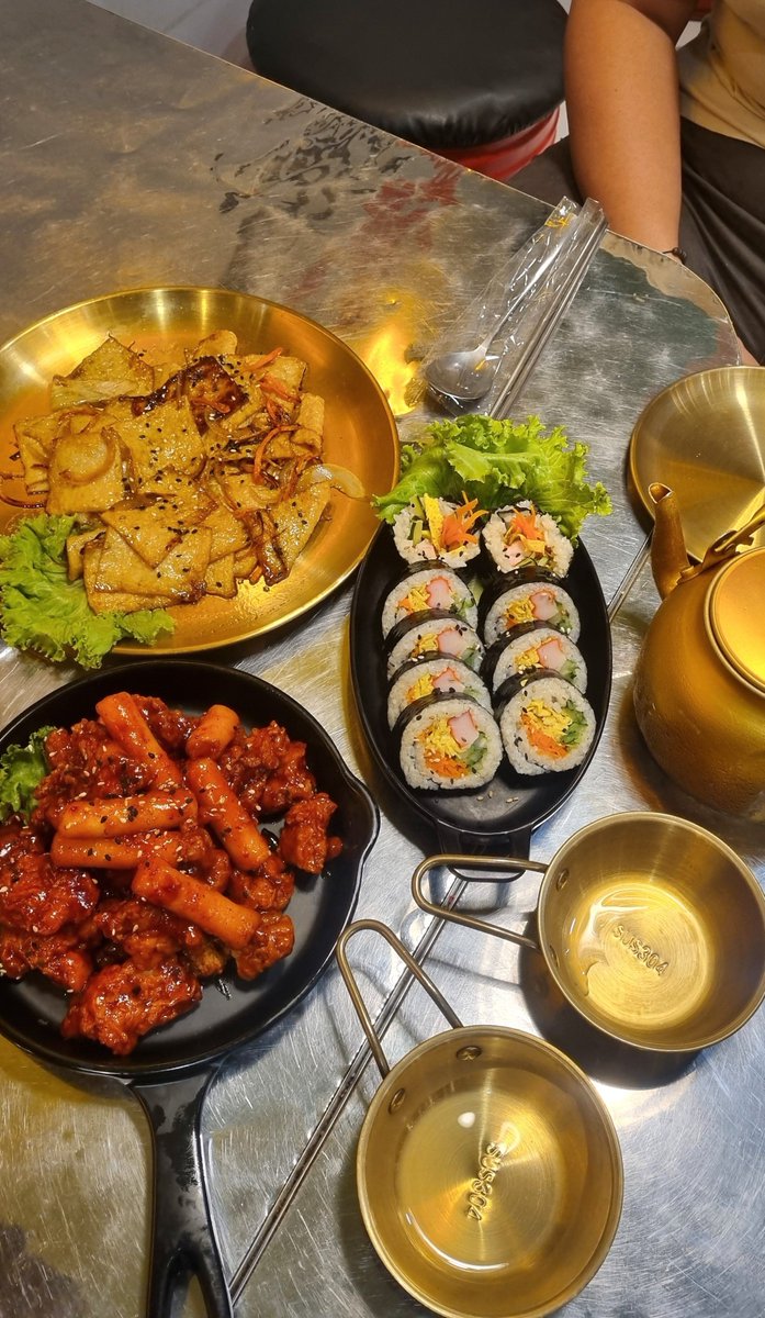 afinulyaf's tweet photo. Tiga kali ke gangnam pocha tubagus dan yang ketiga adalah best combo 🤩 https://t.co/nm0yh0iPjM