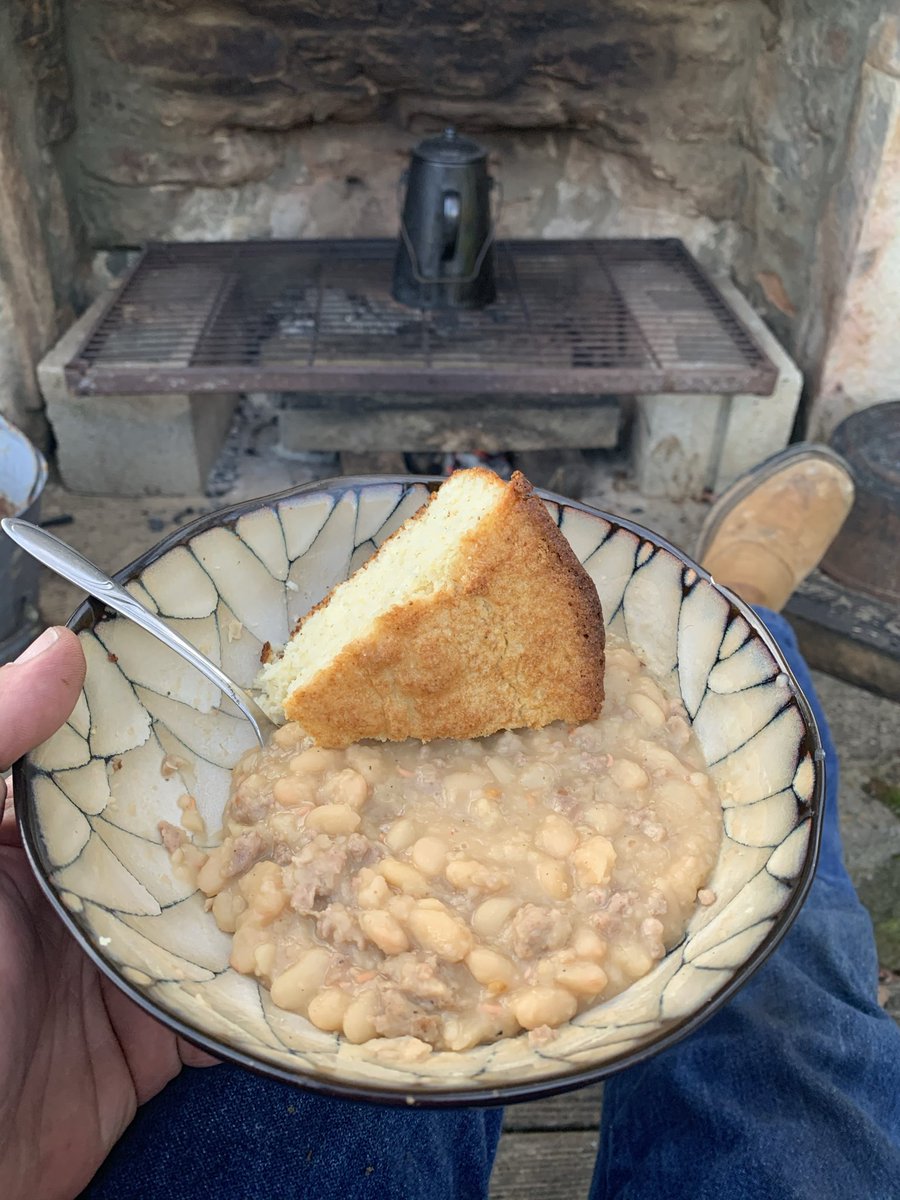 BonafideKRS's tweet photo. All y’all bean haters out there:

Beans and cornbread was a poor folks depression era staple meal 

With the direction we’re headed, you better make peace with them https://t.co/nrtWvidekB
