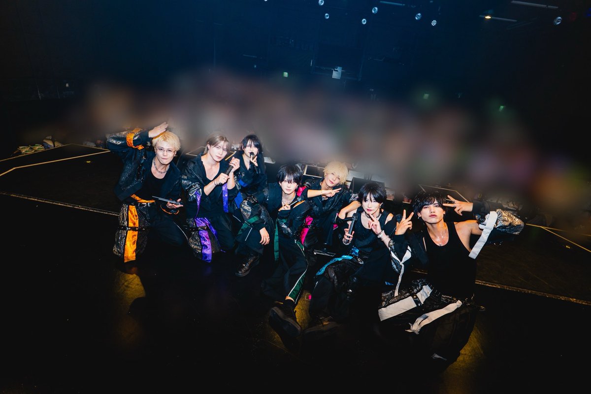 illegal_pop's tweet photo. 本日はイリーガルポップ4.5th Anniversarylive『Backlit.』にお越しいただき誠にありがとうございました！

無事にこの日を迎えられたのも、いつも支えてくれてる皆様のおかげです！

そして新曲「TrAgIc」、沢山の復活曲いかがだったでしょうか？💭
これからもより一層楽しいステージをお届け出来るよう頑張ってまいります！

せーの、ガルガル🐺🐺