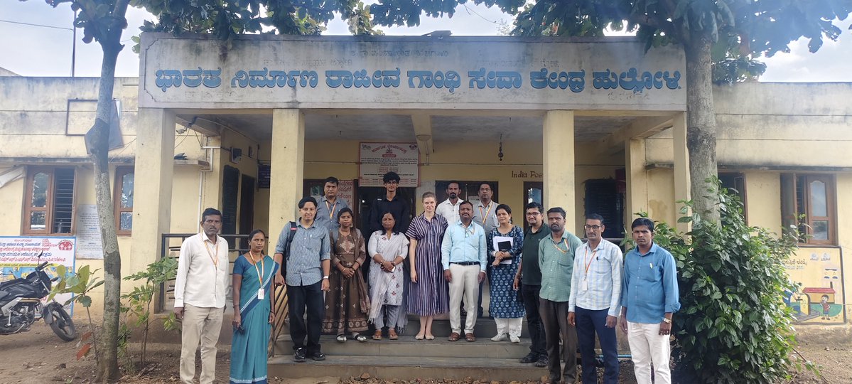 eotphukkeri's tweet photo. ನವದೆಹಲಿಯ Inclusion Economics India Centre (IEIC) ತಂಡವು ಬೆಳಗಾವಿ ಜಿಲ್ಲೆಯ ಹುಕ್ಕೇರಿ ತಾಲೂಕಿನ ಹುಲ್ಲೋಳಿ ಗ್ರಾಮ ಪಂಚಾಯತಿಗೆ ಭೇಟಿ ನೀಡಿ, ಕ್ಷೇತ್ರ ಪರಿಶೀಲನೆ ನಡೆಸಿತು. https://t.co/Mn4hCYbRnO