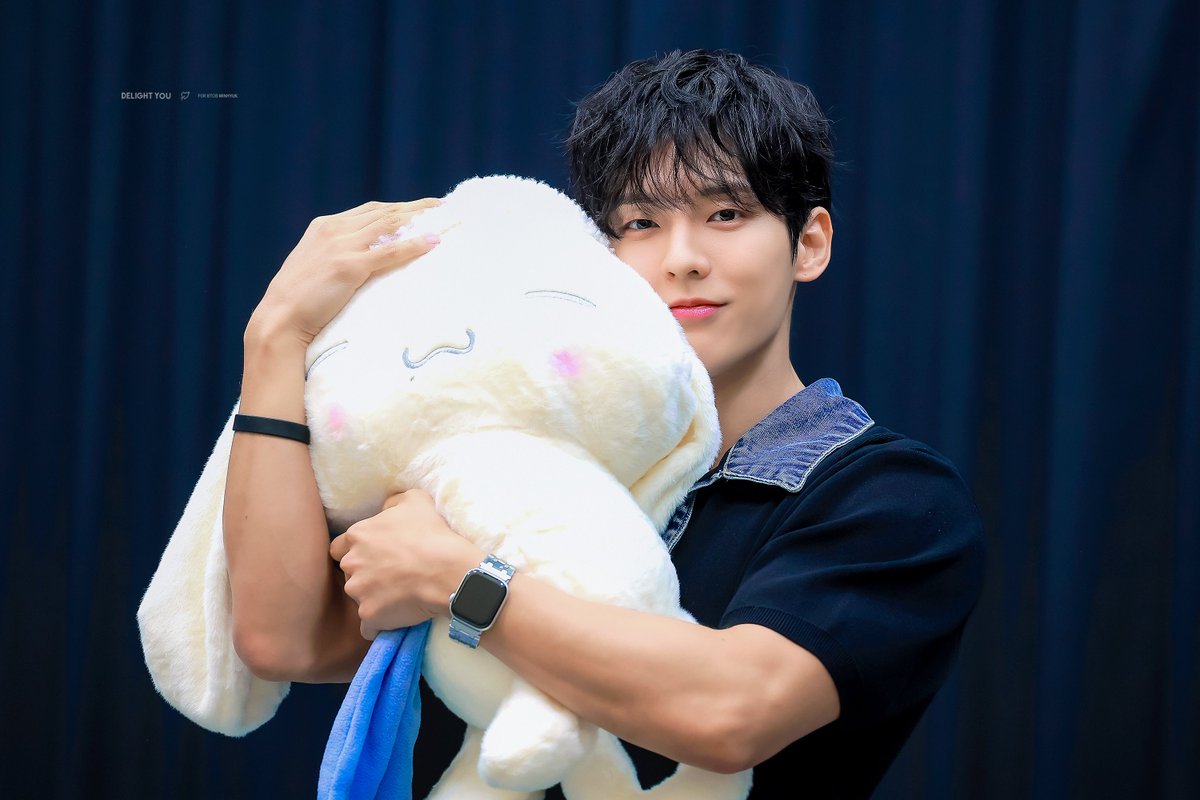2MH_DelightYou's tweet photo. 260906 🐶🤍

#이민혁 #HUTA #허타람찌 #비투비 @btob2mh https://t.co/sn3VRnRsW6